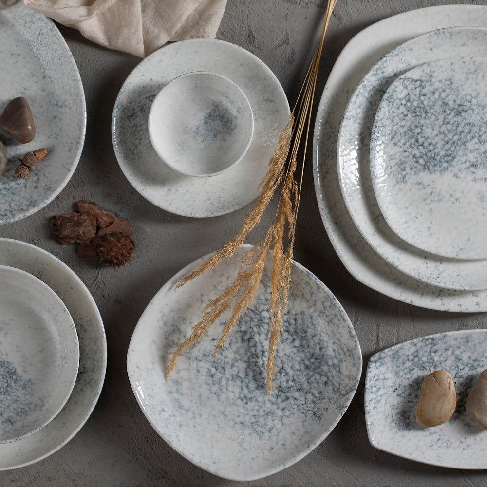 Smoky 3 Piece Dinnerware Set